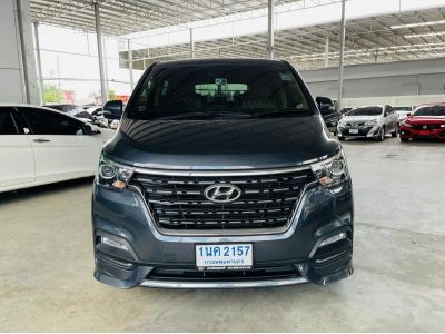 Hyundai H-1  2.5 Elite ปี 2021 รถสีเทา รูปที่ 1